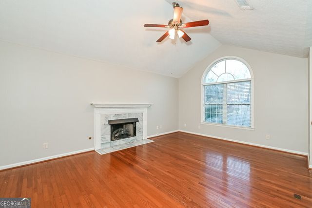 194 Shadetree Lane, Lawrenceville, GA 30044