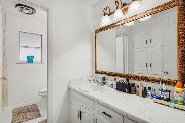 4858 Winesanker Way, Fort Worth, TX 76133