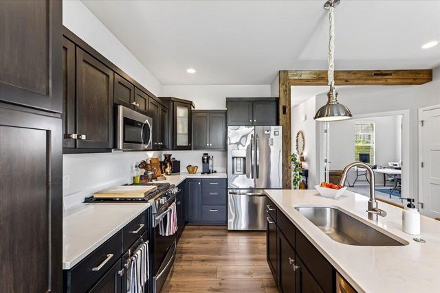 8015 Laufenberg Boulevard, Cross Plains, WI 53528