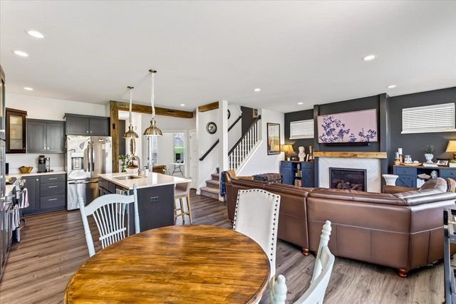 8015 Laufenberg Boulevard, Cross Plains, WI 53528