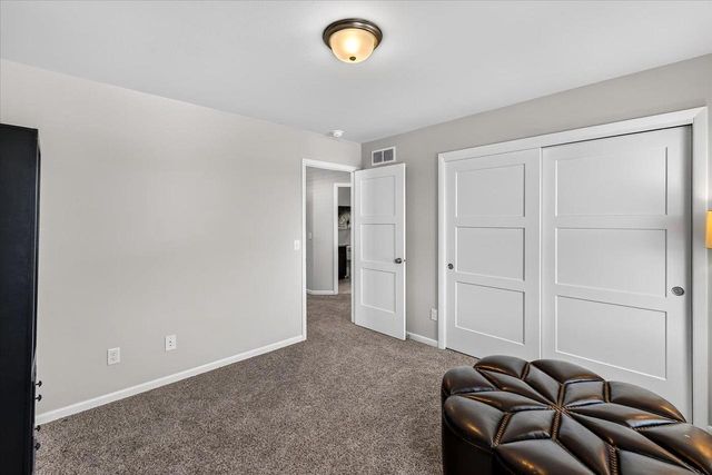 8015 Laufenberg Boulevard, Cross Plains, WI 53528