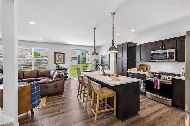 8015 Laufenberg Boulevard, Cross Plains, WI 53528