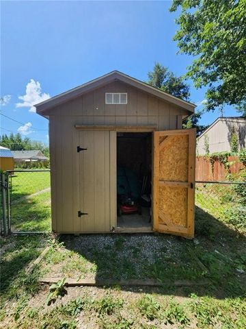 711 W Kansas Street, Pittsburg, KS 66762