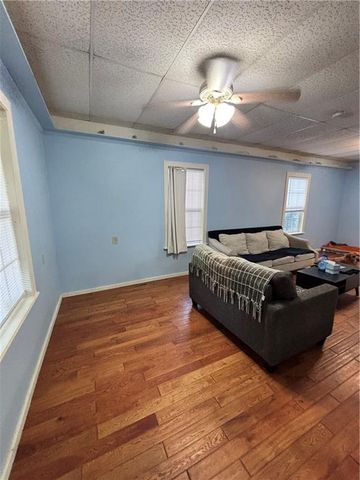 711 W Kansas Street, Pittsburg, KS 66762