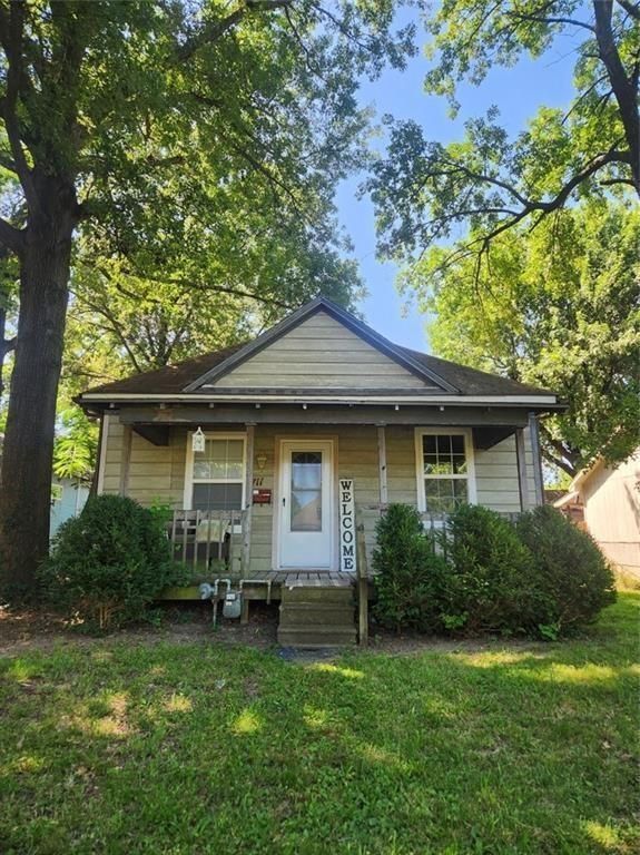 711 W Kansas Street, Pittsburg, KS 66762