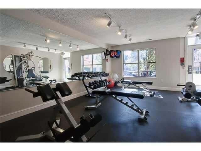 674 Park Street, Columbus, OH 43215