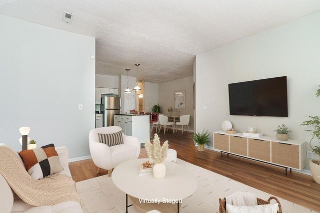 674 Park Street, Columbus, OH 43215