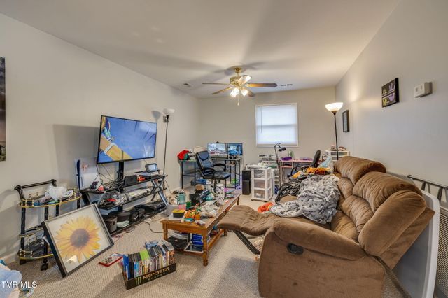 702 West Main Street, Jonesborough, TN 37659