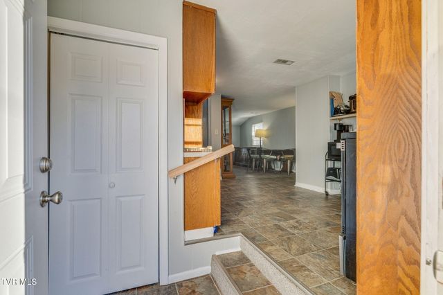 702 West Main Street, Jonesborough, TN 37659