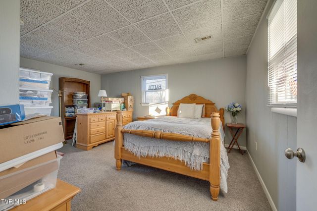 702 West Main Street, Jonesborough, TN 37659