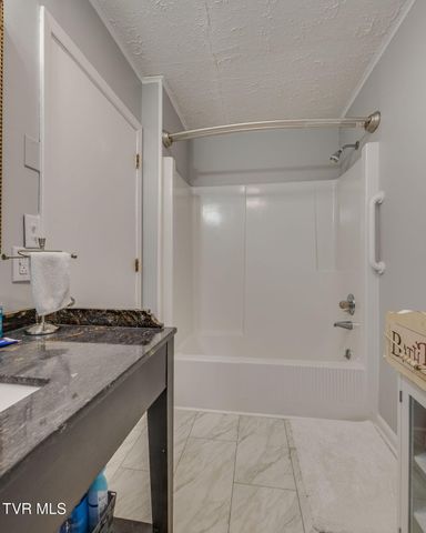 702 West Main Street, Jonesborough, TN 37659