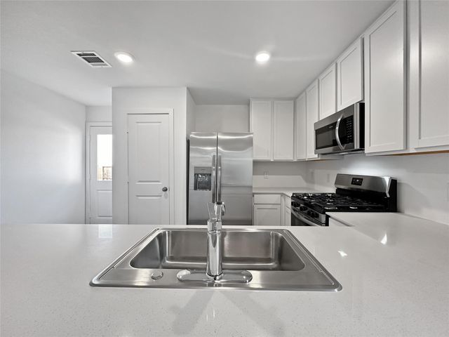 1715 Windrose Bend, Angleton, TX 77515