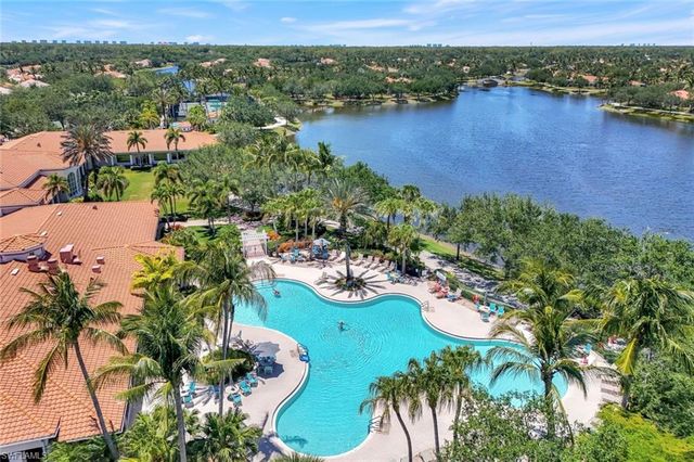 3239 Barbados LN, Naples, FL 34119