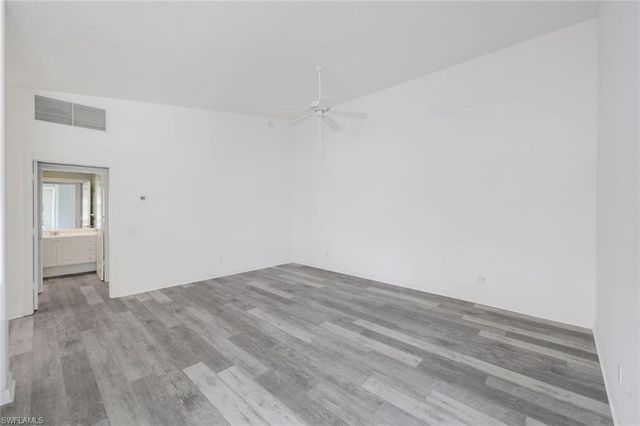 3239 Barbados LN, Naples, FL 34119