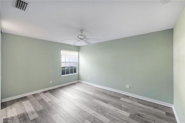 3239 Barbados LN, Naples, FL 34119