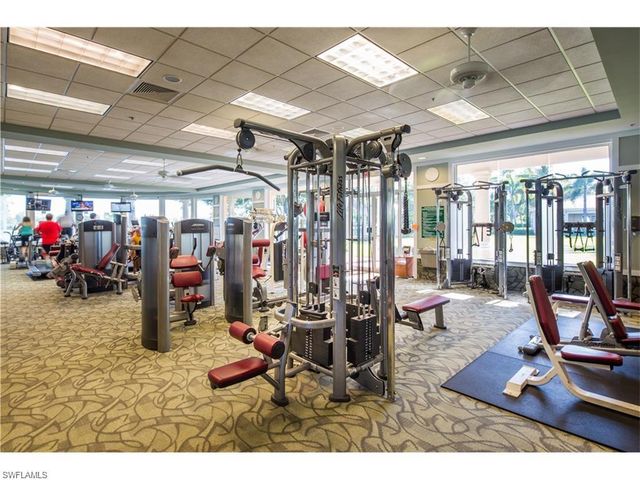 3239 Barbados LN, Naples, FL 34119