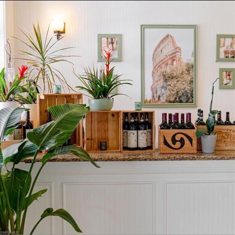 3239 Barbados LN, Naples, FL 34119