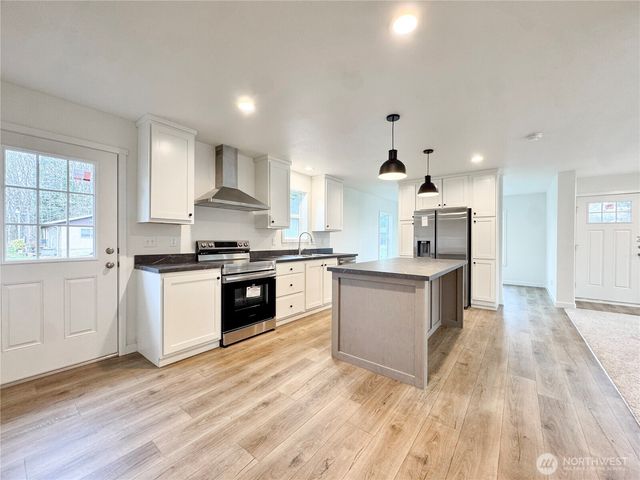 618 C Street, Vader, WA 98593