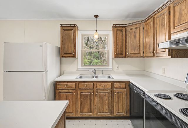 520 Holt Valley Rd, Nashville, TN 37221