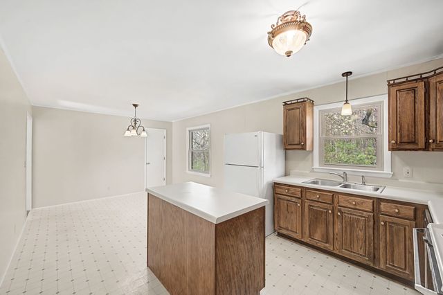 520 Holt Valley Rd, Nashville, TN 37221