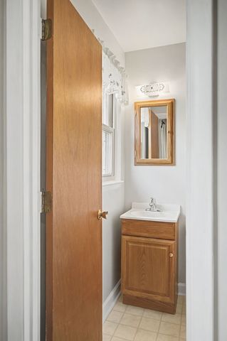 520 Holt Valley Rd, Nashville, TN 37221