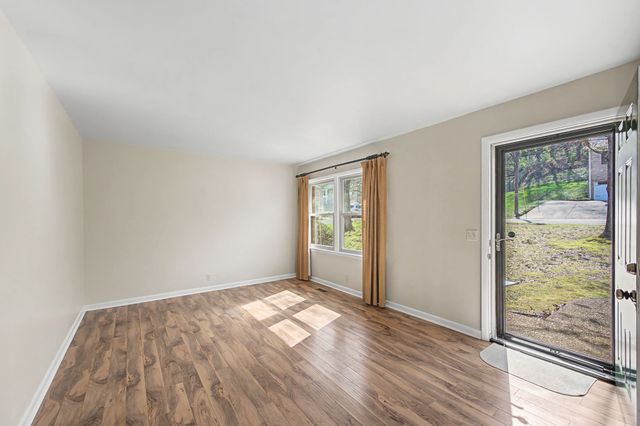 520 Holt Valley Rd, Nashville, TN 37221