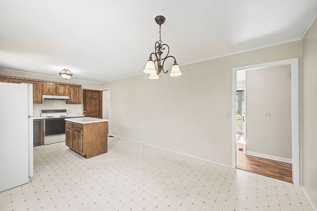 520 Holt Valley Rd, Nashville, TN 37221