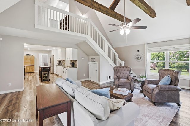217 Stanley Dr, Shepherdsville, KY 40165