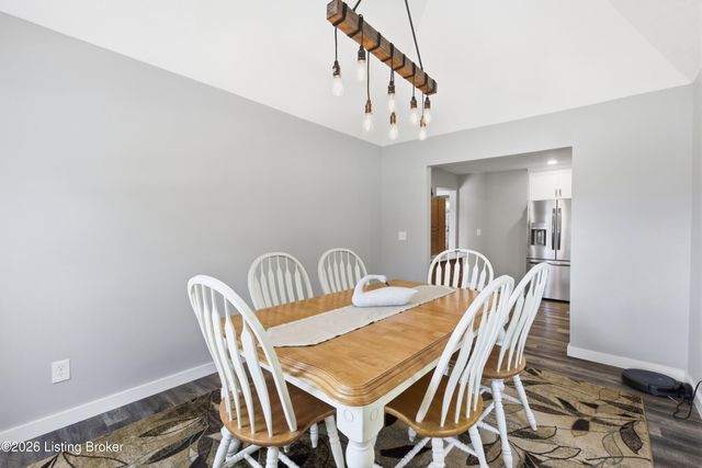 217 Stanley Dr, Shepherdsville, KY 40165