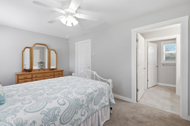 217 Stanley Dr, Shepherdsville, KY 40165