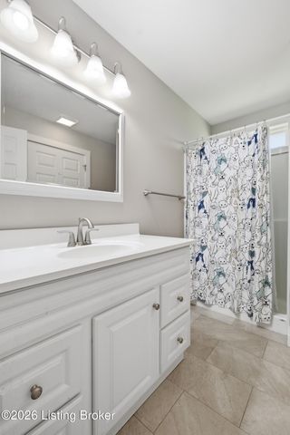 217 Stanley Dr, Shepherdsville, KY 40165