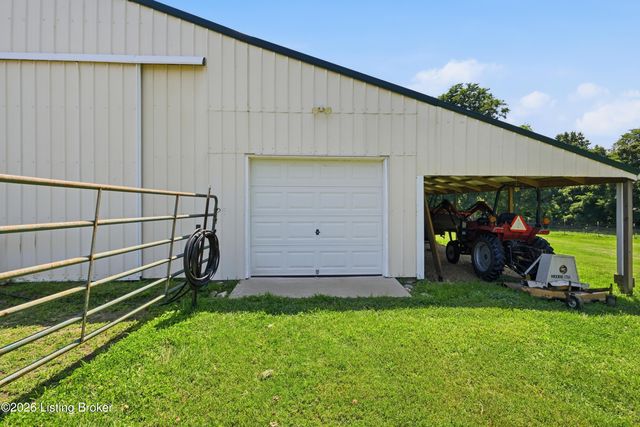 217 Stanley Dr, Shepherdsville, KY 40165