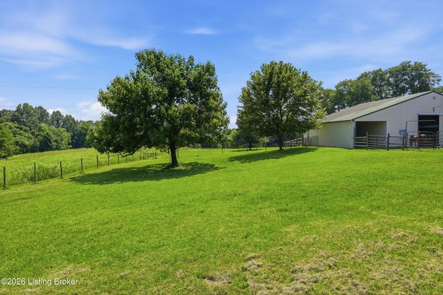 217 Stanley Dr, Shepherdsville, KY 40165