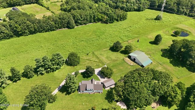 217 Stanley Dr, Shepherdsville, KY 40165