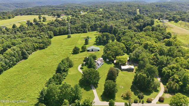 217 Stanley Dr, Shepherdsville, KY 40165
