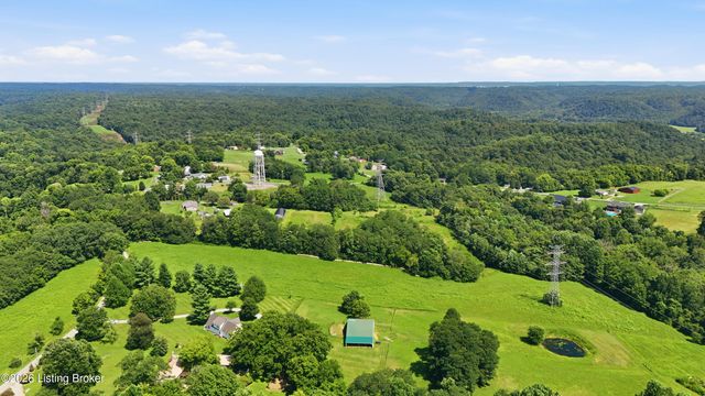 217 Stanley Dr, Shepherdsville, KY 40165
