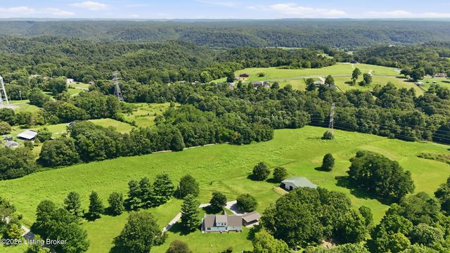217 Stanley Dr, Shepherdsville, KY 40165