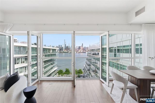 800 Ave At Port Imperial Boulevard 1010, Weehawken, NJ 07086