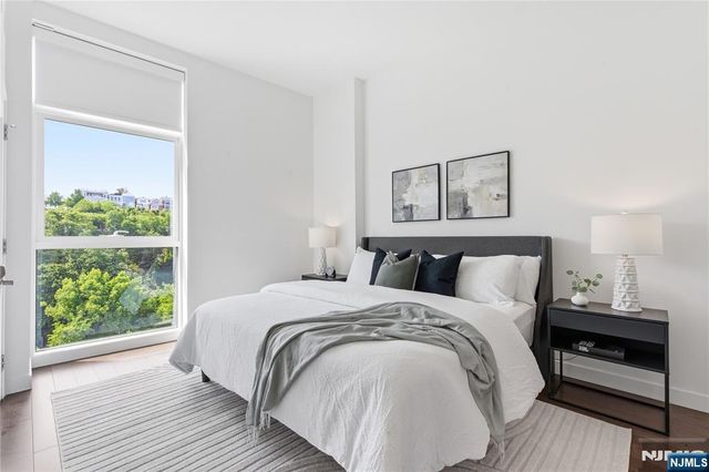 800 Ave At Port Imperial Boulevard 1010, Weehawken, NJ 07086