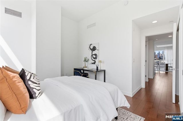 800 Ave At Port Imperial Boulevard 1010, Weehawken, NJ 07086