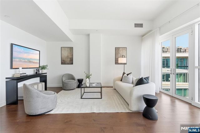 800 Ave At Port Imperial Boulevard 1010, Weehawken, NJ 07086