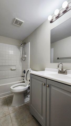 1501 CRESCENT Circle D36, Lake Park, FL 33403