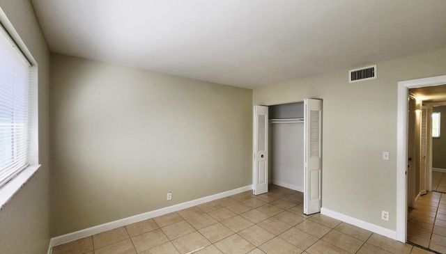 1501 CRESCENT Circle D36, Lake Park, FL 33403