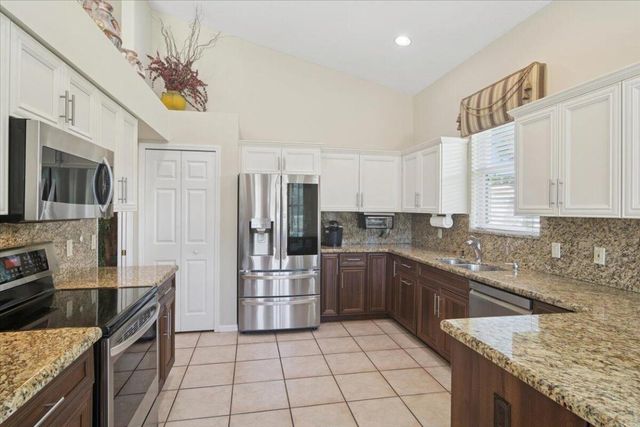 9407 Avenel Lane, Port St. Lucie, Port St Lucie, FL 34986