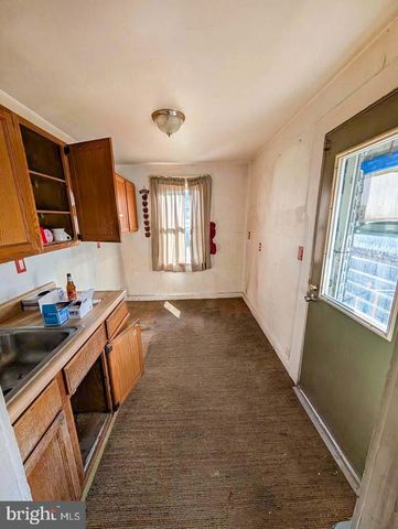 241 COLGATE AVE, Baltimore, MD 21222