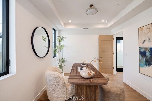 213 Bayview Drive, Manhattan Beach, CA 90266