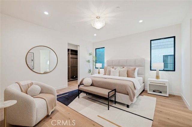 213 Bayview Drive, Manhattan Beach, CA 90266