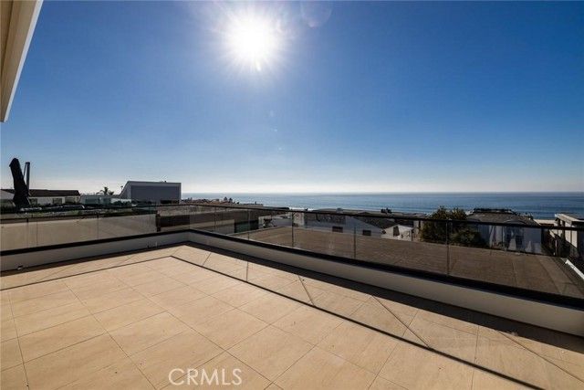 213 Bayview Drive, Manhattan Beach, CA 90266