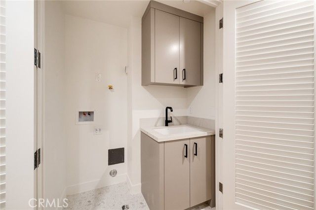 213 Bayview Drive, Manhattan Beach, CA 90266