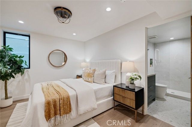 213 Bayview Drive, Manhattan Beach, CA 90266